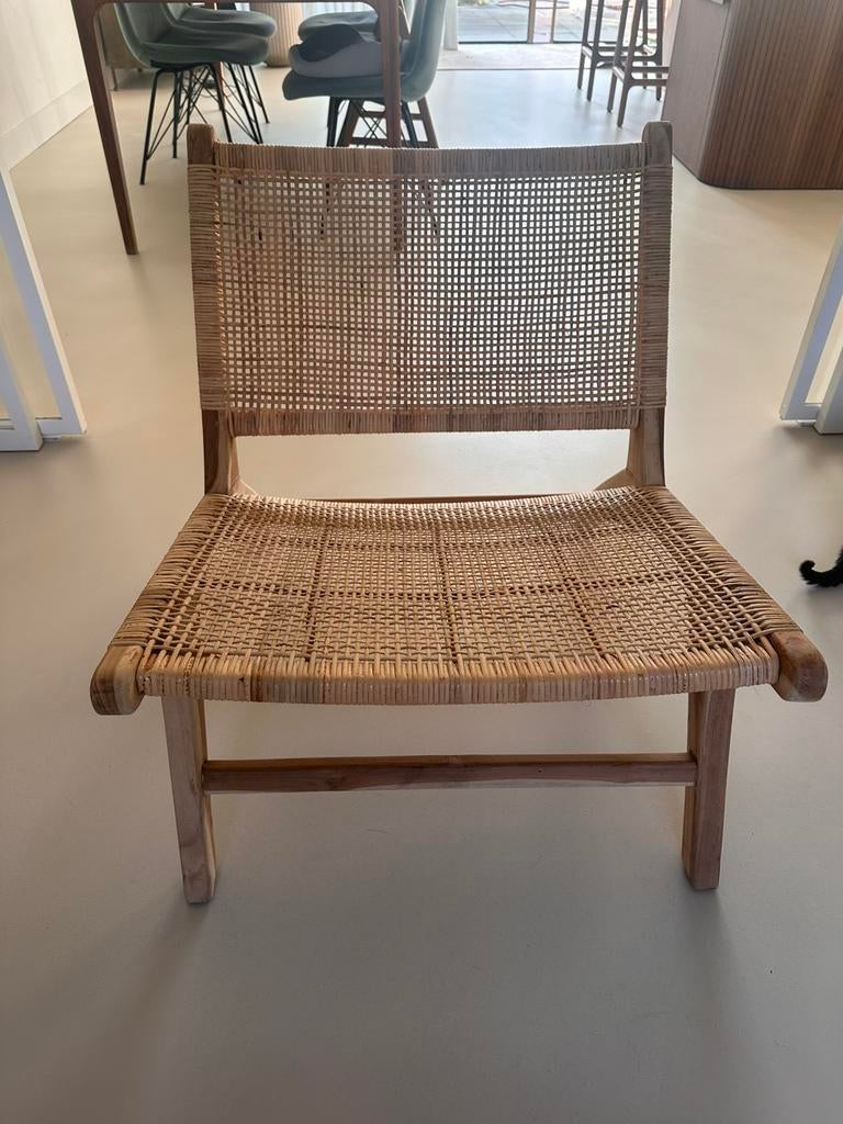 Rotan / Rieten stoel / feautieul, Huis en Inrichting, Stoelen, Ophalen, Bruin, Hout, Zo goed als nieuw