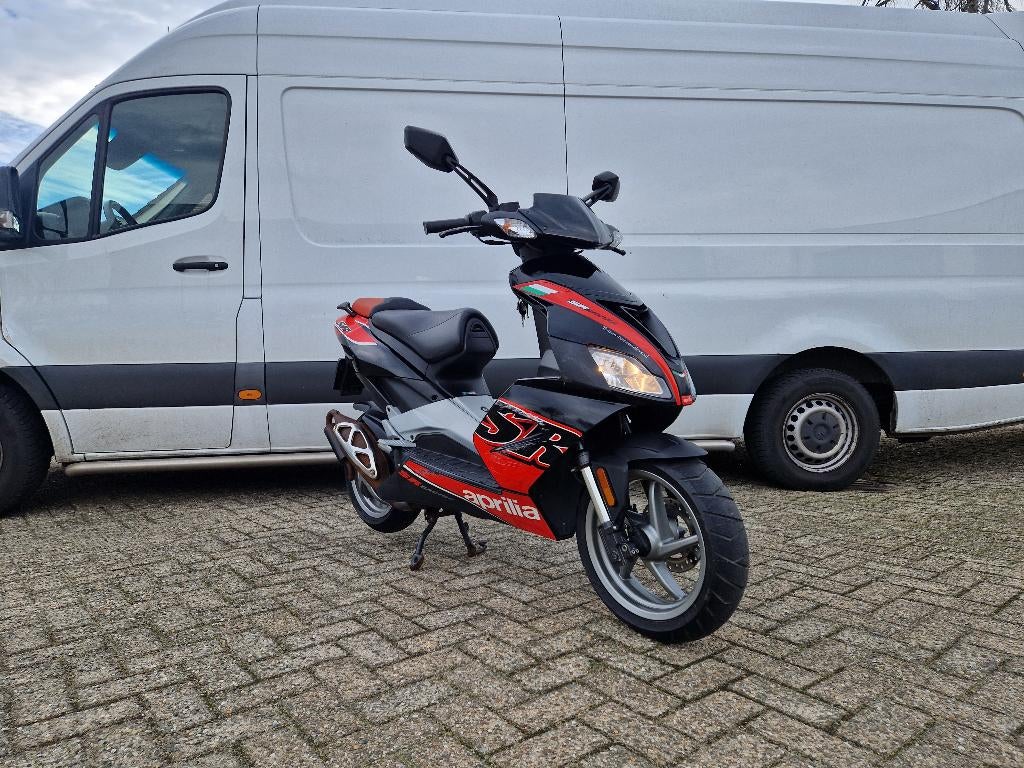 Aprilia SR FACTORY LC DD piaggio 2 takt motor gilera runner, Fietsen en Brommers, Scooters | Aprilia, Ophalen, Gebruikt, Maximaal 45 km/u