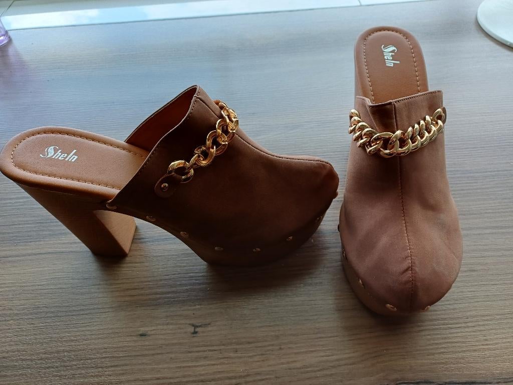 zgan.bruine klomp sandalen met hak Shein mt 9 (39/40), Kleding | Dames, Schoenen, Bruin, Zo goed als nieuw, Shein, Sandalen of Muiltjes