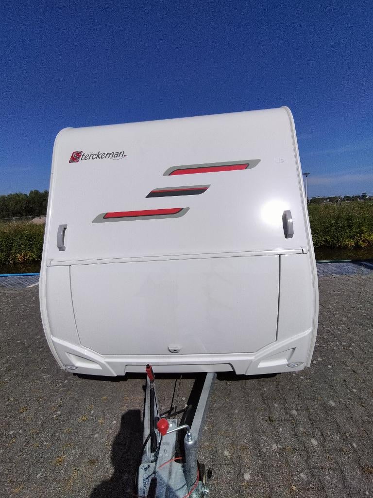 Caravan Sterckeman 390, Sterckeman, 75 kg, Dwarsbed, Treinzit
