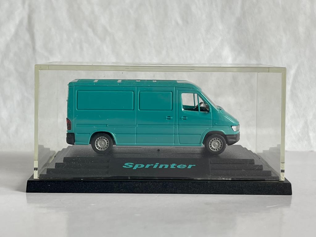 Wiking:  Mercedes Sprinter, Ophalen of Verzenden, Zo goed als nieuw, Bus of Vrachtwagen, Wiking
