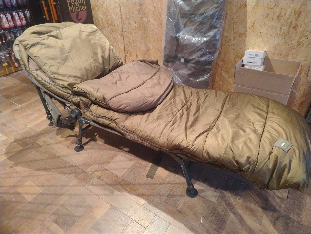 JRC stretcher met slaapzak en kussen, Ophalen, Gebruikt, Info@jrc-fishing.com, Overige typen