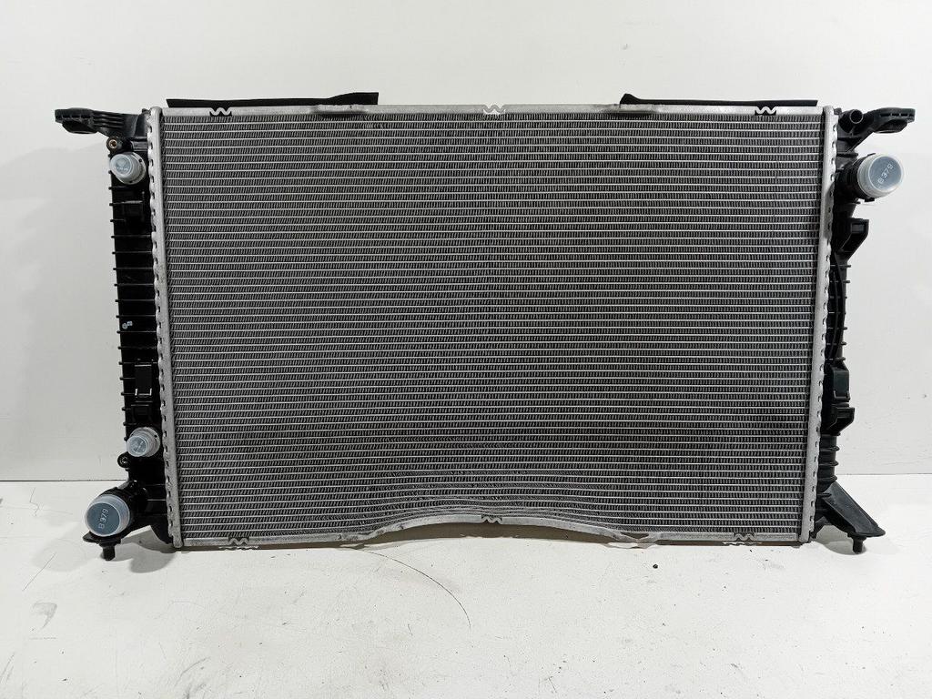 Radiateur Audi RS5, Onderdelen@venauto.nl, Van der Ven Autorecycling B.V., Gebruikt, Ettenseweg 76, 4706 PB Roosendaal, The Netherlands