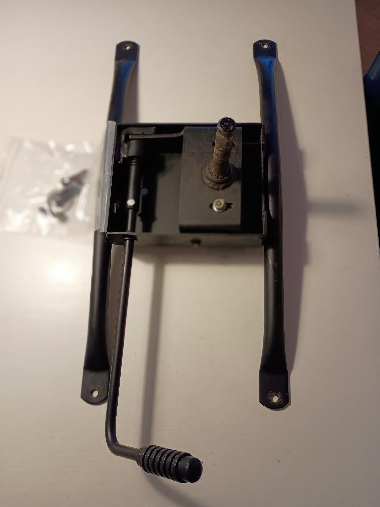 Leolux fauteuil Cece kantelsysteem, Huis en Inrichting, Fauteuils, Gebruikt, Metaal, Minder dan 50 cm, Minder dan 75 cm, Ophalen of Verzenden