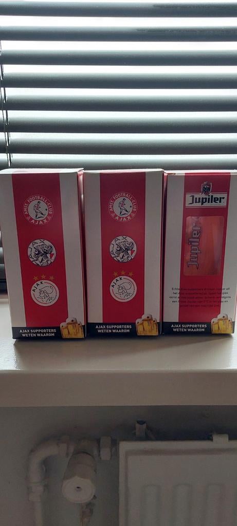 Jupiler ajax bierglazen nieuw in de doos 3 stuks, Ophalen, Nieuw, Glas, Overige stijlen