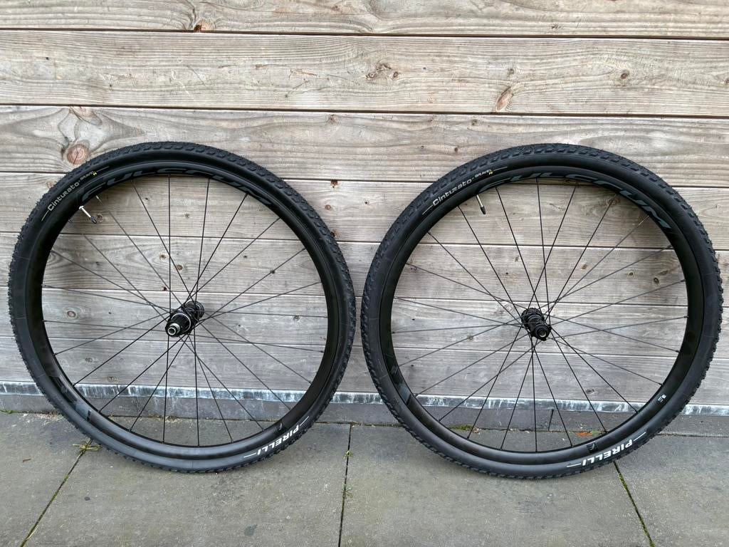 Fulcrum Racing 600DB nieuw!! Incl Pirelli Cinturato Gravel M, Wiel, Stalbergweg, Fulcrum, Info@velovenlo.nl