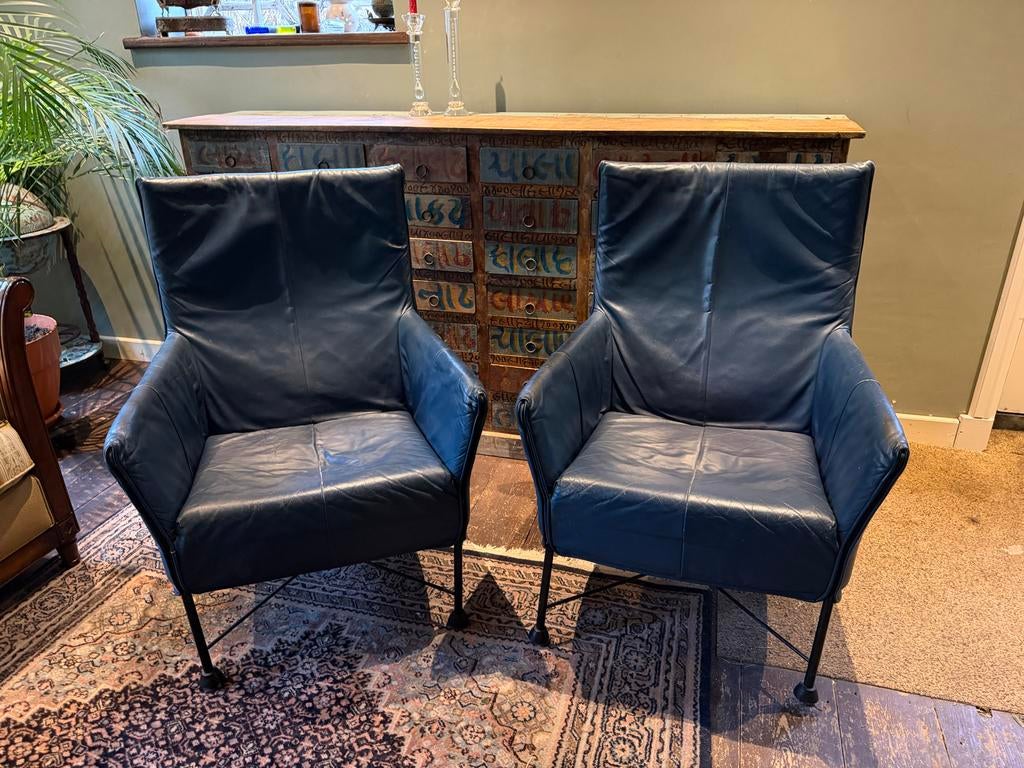 Twee Montis Charly stoelen - Petrol blauw, Ophalen, Gebruikt, Minder dan 75 cm, Leer