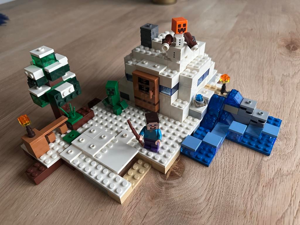 LEGO Minecraft 21120 De Sneeuwschuilplaats, Ophalen of Verzenden, Gebruikt, Complete set, Lego