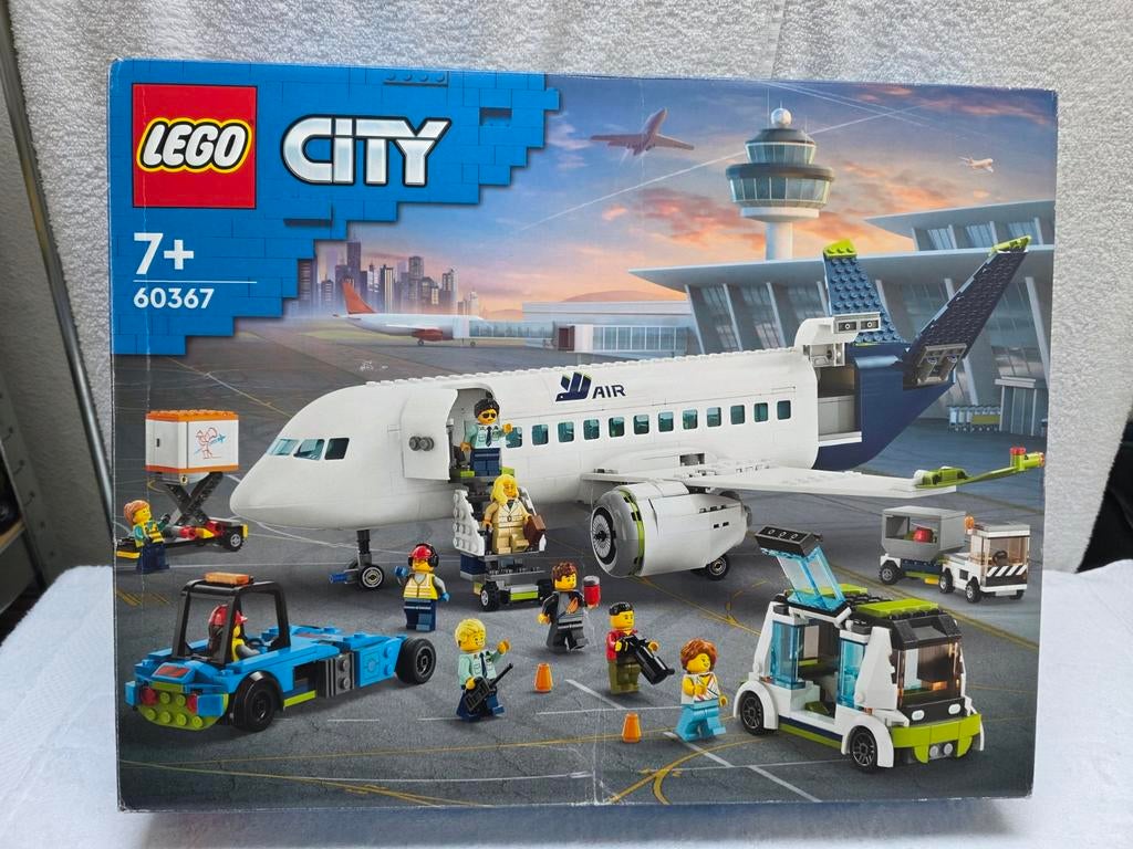Lego City 60367 Passagiersvliegtuig, Ophalen of Verzenden, Zo goed als nieuw, Complete set, Lego