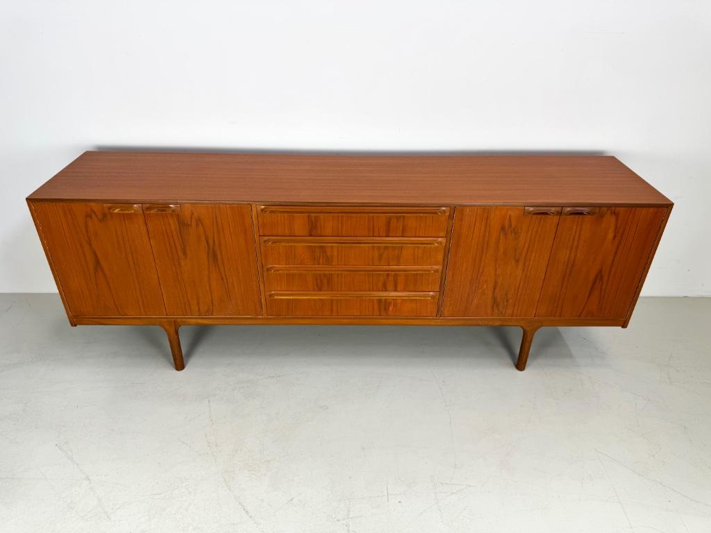 Vintage dressoir Mcintosh SALE, Huis en Inrichting, Kasten | Dressoirs, Ophalen of Verzenden, Zo goed als nieuw, 25 tot 50 cm