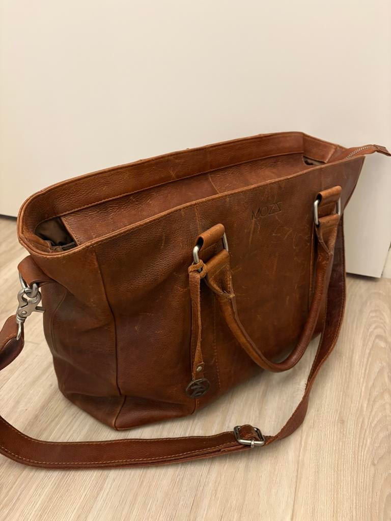 Luiertas van Mozz - Cognac leer, Kinderen en Baby's, Luiertassen, Ophalen of Verzenden, Zo goed als nieuw