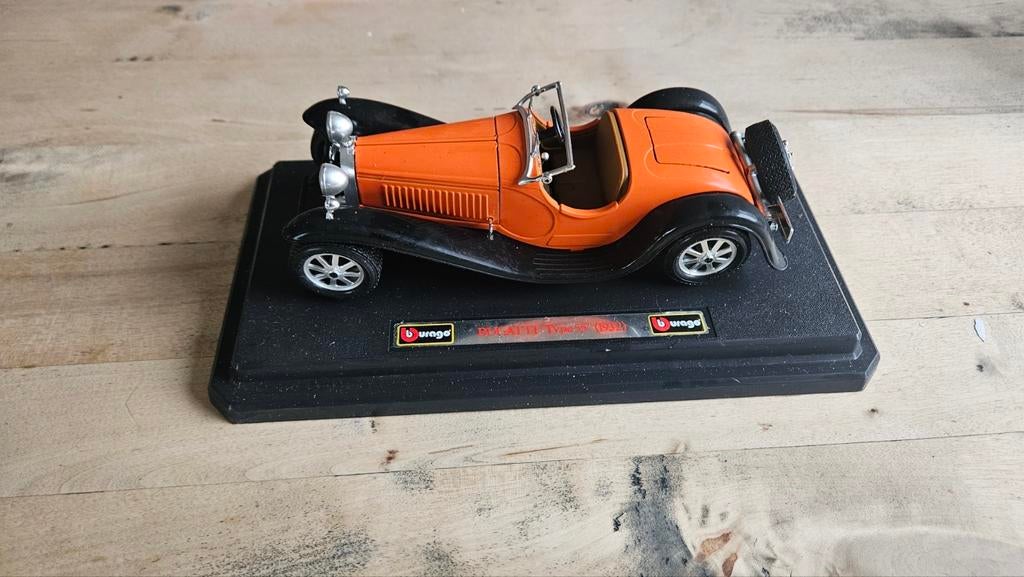 Bugatti type 55 van Bburago, schaal 1:24 in doos., Ophalen of Verzenden, Gebruikt, Bburago