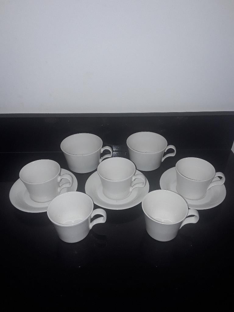 Arabia Finland Illusia kop en schotels, Verzenden