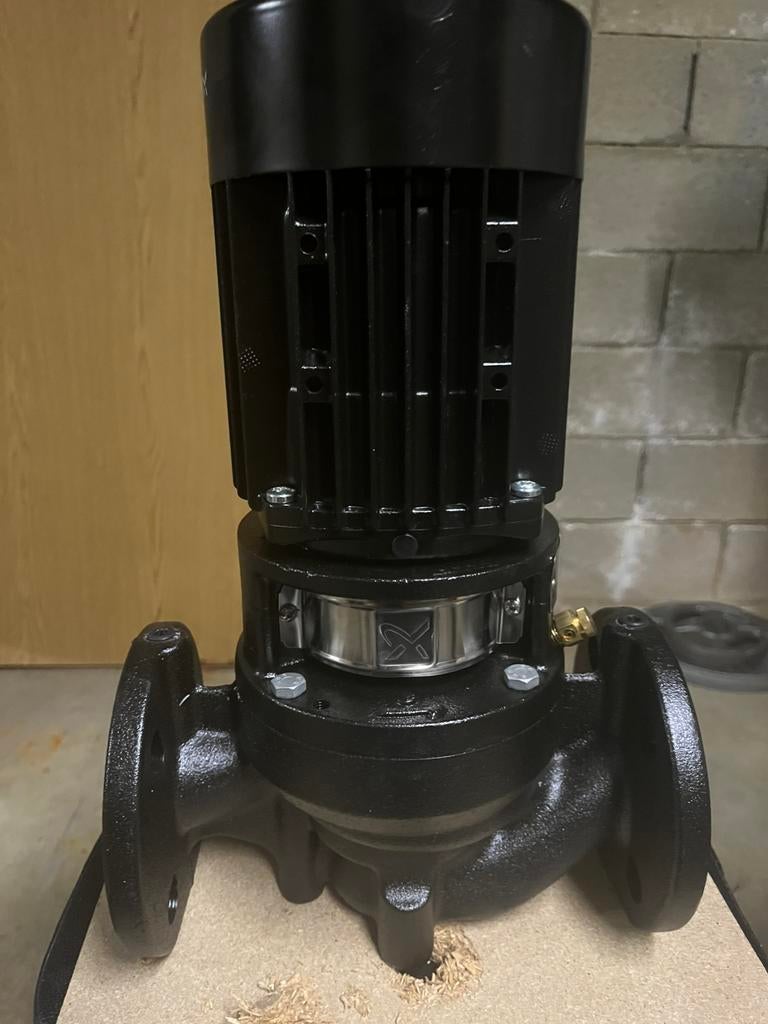 Grundfos inlinepomp centrifugaalpomp tp40 120/2, Tuin en Terras, Ophalen, Nieuw, Elektrisch, Overige typen