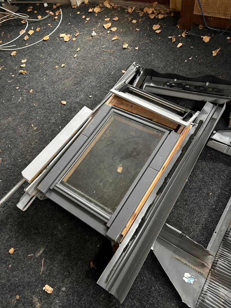 Velux Dakraam 55 x 78 GGL C02, Ophalen, Gebruikt, Minder dan 80 cm, Minder dan 80 cm