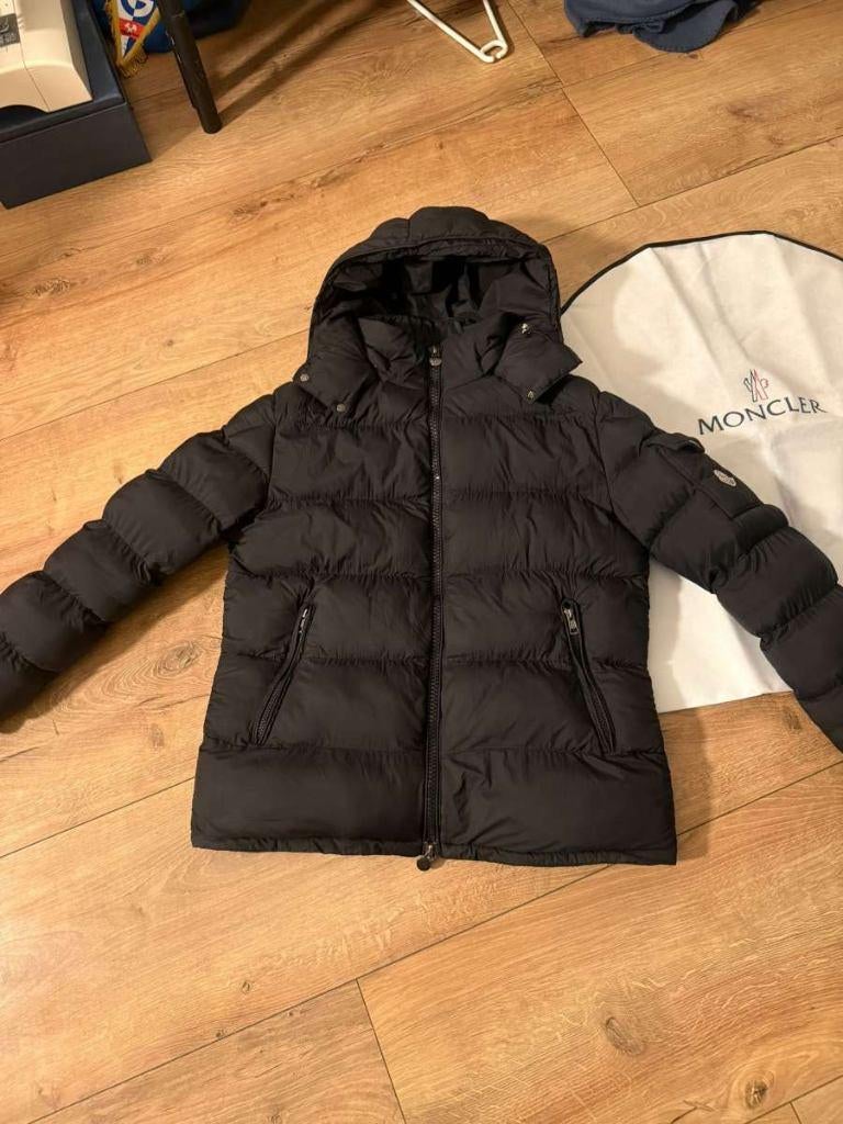 Moncler vezere jas zwart NFC maat M, Moncler, Maat 48/50 (M), Zwart, Nieuw
