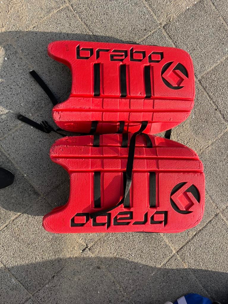 Rode Brabo F1 legguards maat M. Zo goed als nieuw, Ophalen, Zo goed als nieuw, Kleding