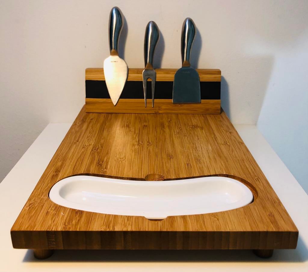 Bamboe kaasplankje met roestvrij stalen mesjes en vork, Ophalen of Verzenden, Zo goed als nieuw