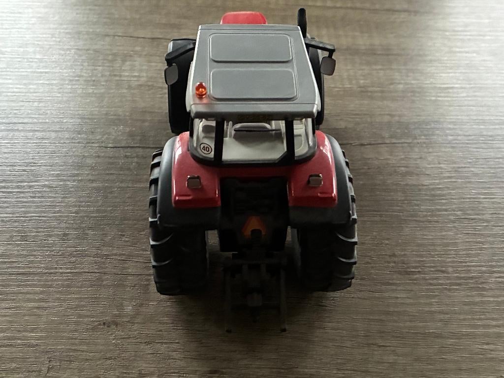 LCN beursmodel 2002 Massey Ferguson 8250, Ophalen of Verzenden, Zo goed als nieuw, Tractor of Landbouw, Overige merken