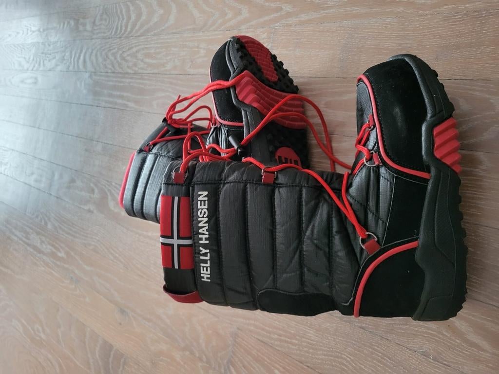 In NIEUWSTAAT Snowboots mt 36, Ophalen of Verzenden, Zo goed als nieuw, Snowboots