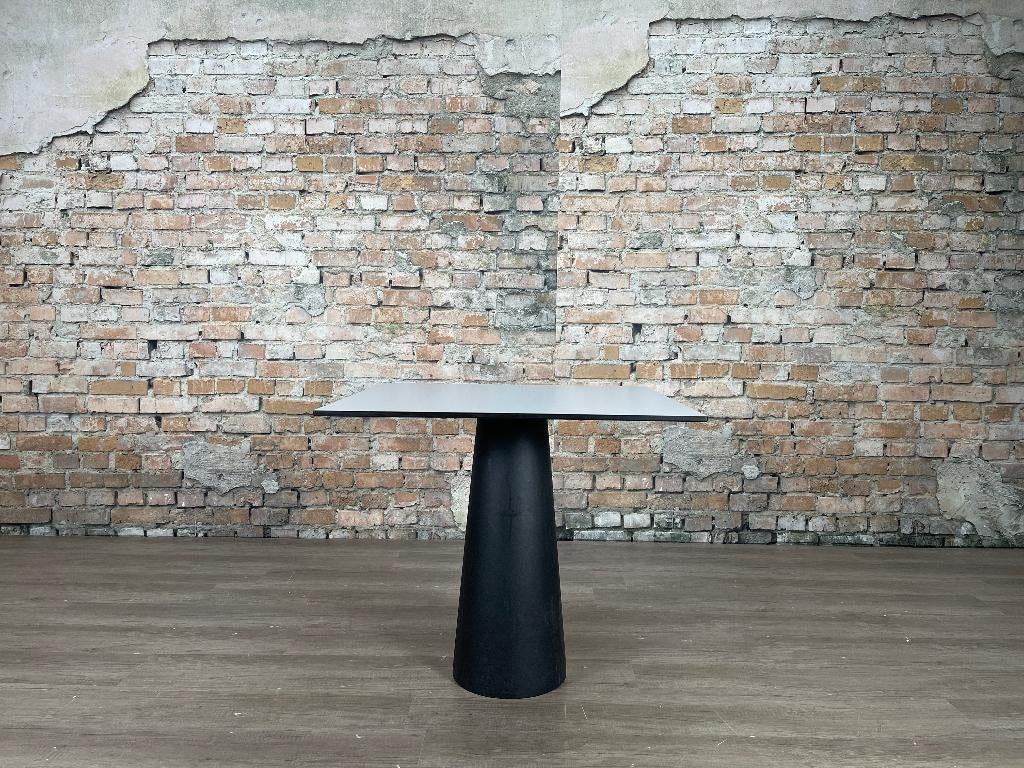 Moooi Container Table bij TheReSales, Ophalen, Kunststof, 50 tot 100 cm, Design