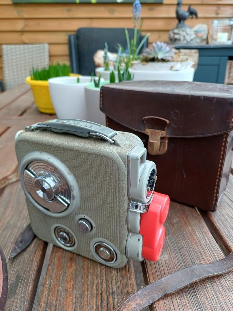 Vintage filmcamera Eumig, Verzamelen, Fotografica en Filmapparatuur, Ophalen, Voor 1940, Filmcamera