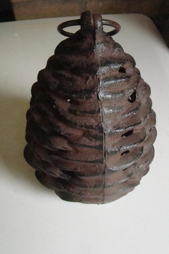 Gietijzeren  dennenappel (nieuw), Ophalen, Nieuw