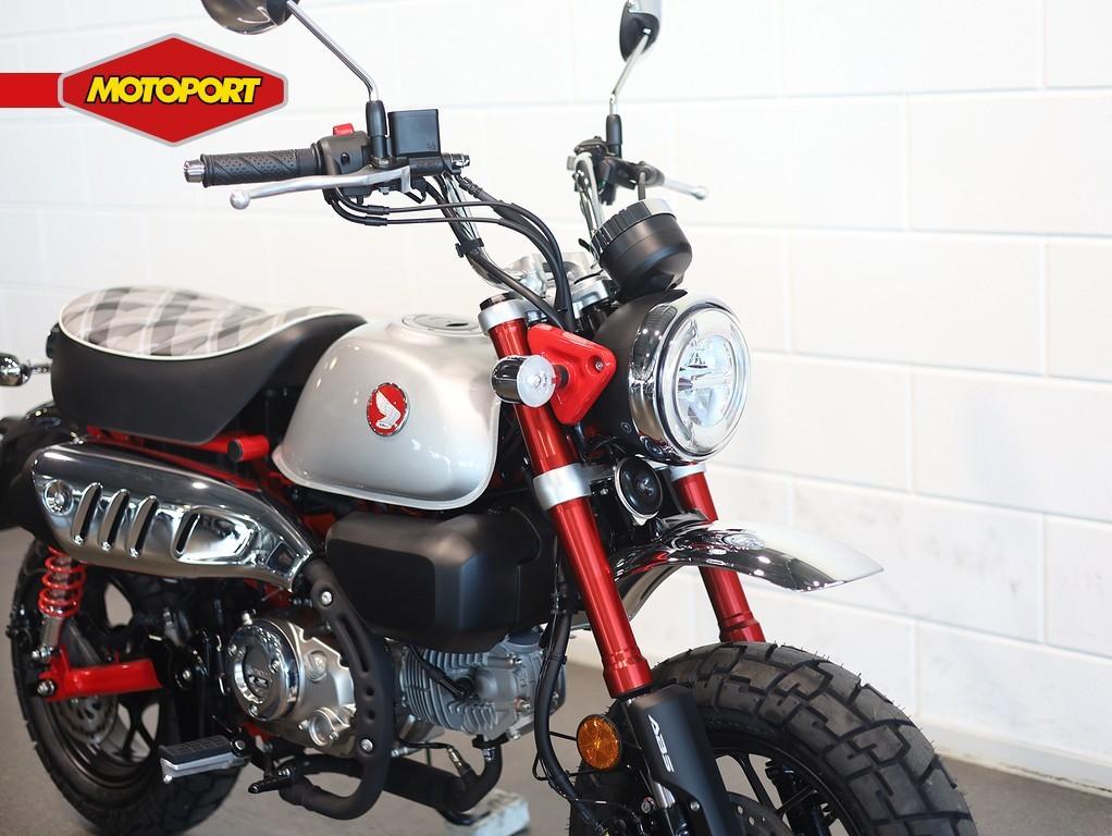 Honda MONKEY (bj 2026), Doornveld 180
B 1731  ZELLIK, BE, Bedrijf, Mc.benelux@honda-eu.com, Honda Motor Europe Ltd Netherlands branc