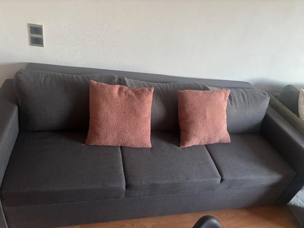 MARSLEV slaapbank/sofa bed from Jysk, Ophalen, Zo goed als nieuw, Driepersoons, Rechte bank