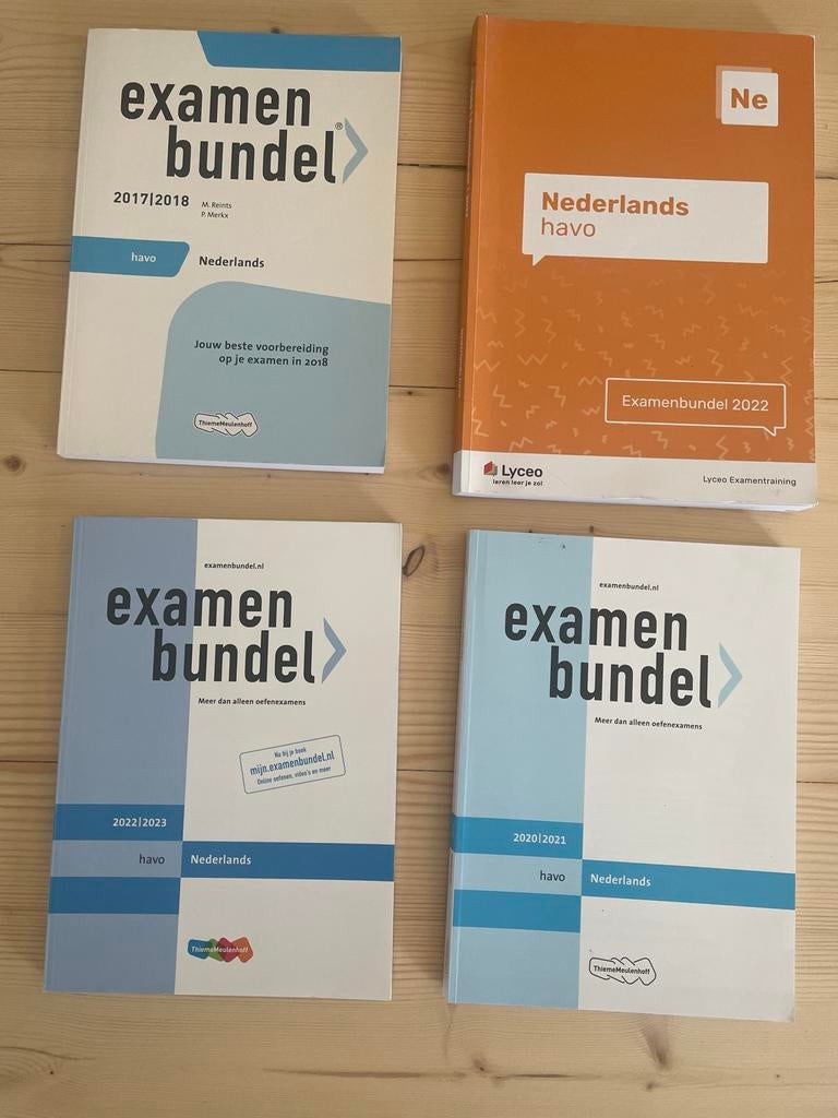 Set van Examenbundels Nederlands HAVO, Ophalen of Verzenden, Gelezen, HAVO, Nederlands
