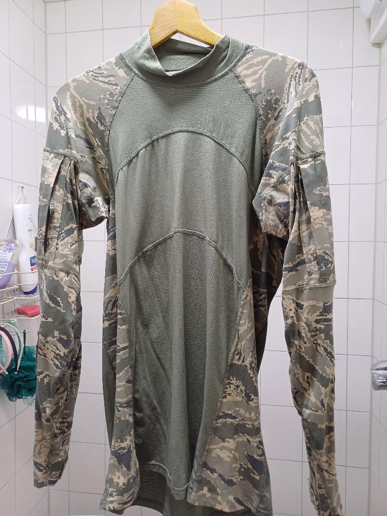 Massif combat herenshirt, Ophalen of Verzenden, Zo goed als nieuw