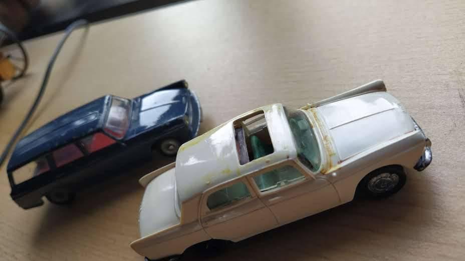 PEUGEOT 404 SEDAN, NOREV, France verlaagd naar 10E!!, Hobby en Vrije tijd, Modelauto's | 1:43, Ophalen of Verzenden, Gebruikt