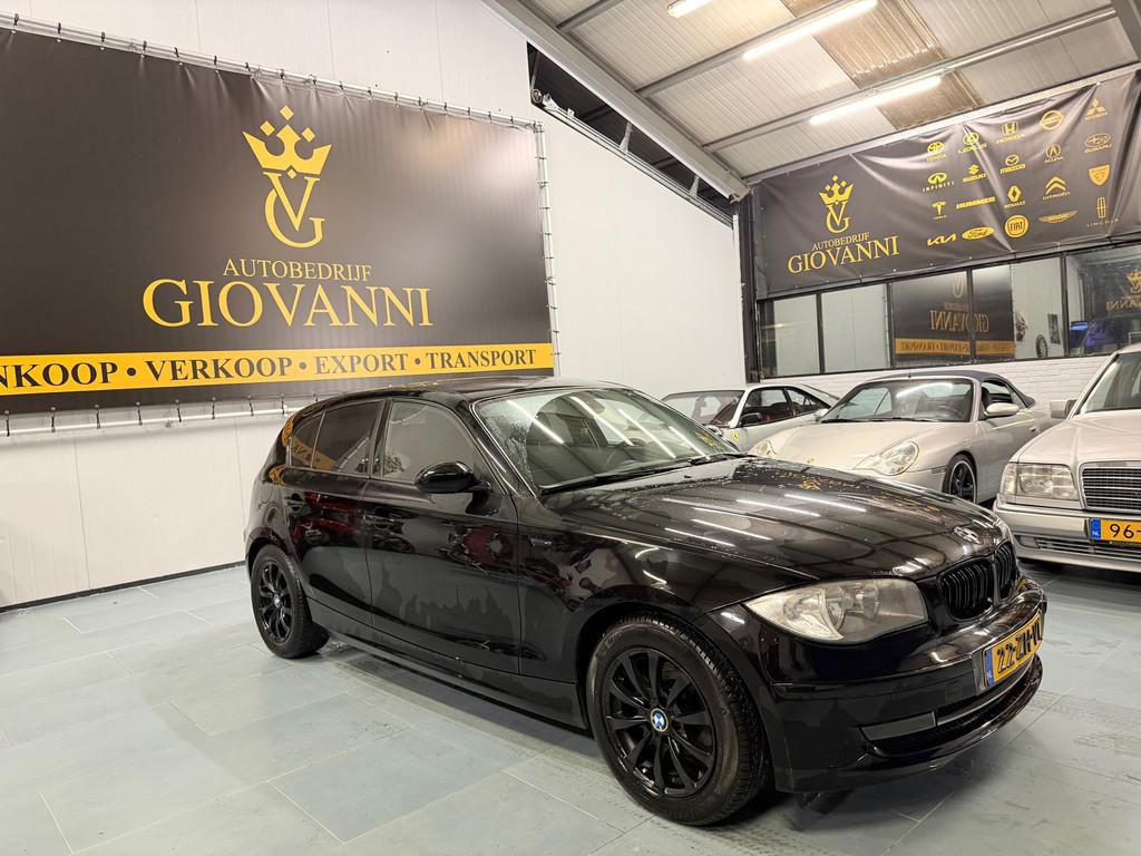 BMW 1-serie 118i High Executive INRUIL MOGELIJK, Auto's, BMW, 1-Serie, Achterwielaandrijving, Zwart, Origineel Nederlands