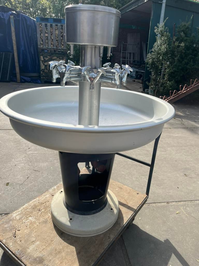 Ronde wastrog aluminium RVS 8 kraan warm/koud zeepdispencer, Ophalen, Gebruikt, Rvs, Kraan