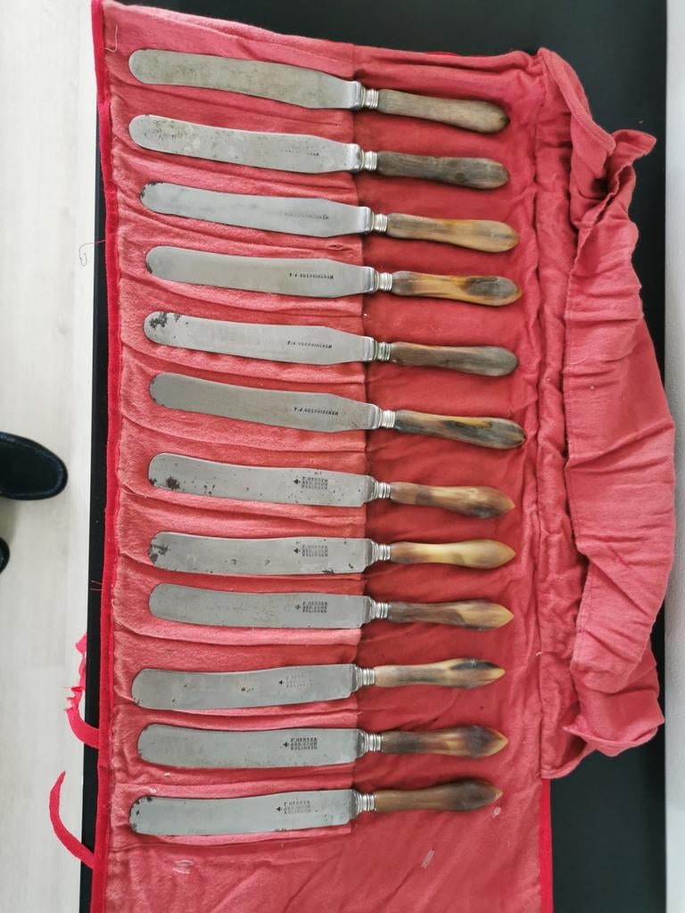 Antieke tafelmessen set, 12 stuks, in foudraal, Ophalen of Verzenden