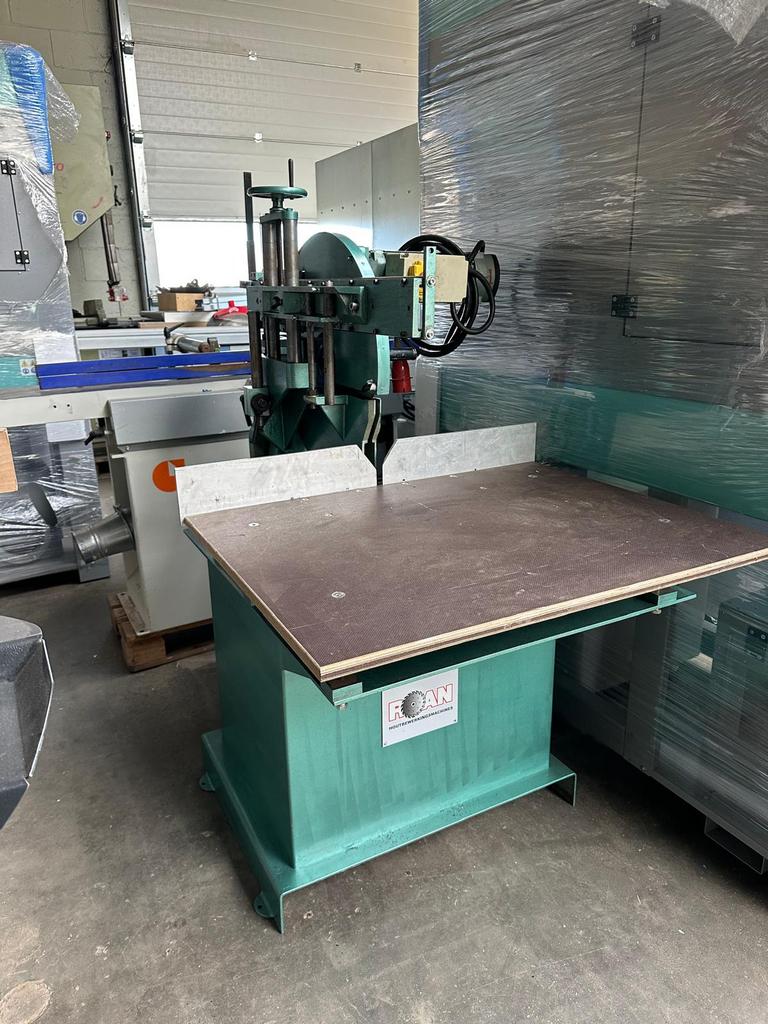 Graulle 200 N Afkort zagen met meetsysteem., 70 mm of meer, Ophalen of Verzenden, Zo goed als nieuw, Afkortzaag