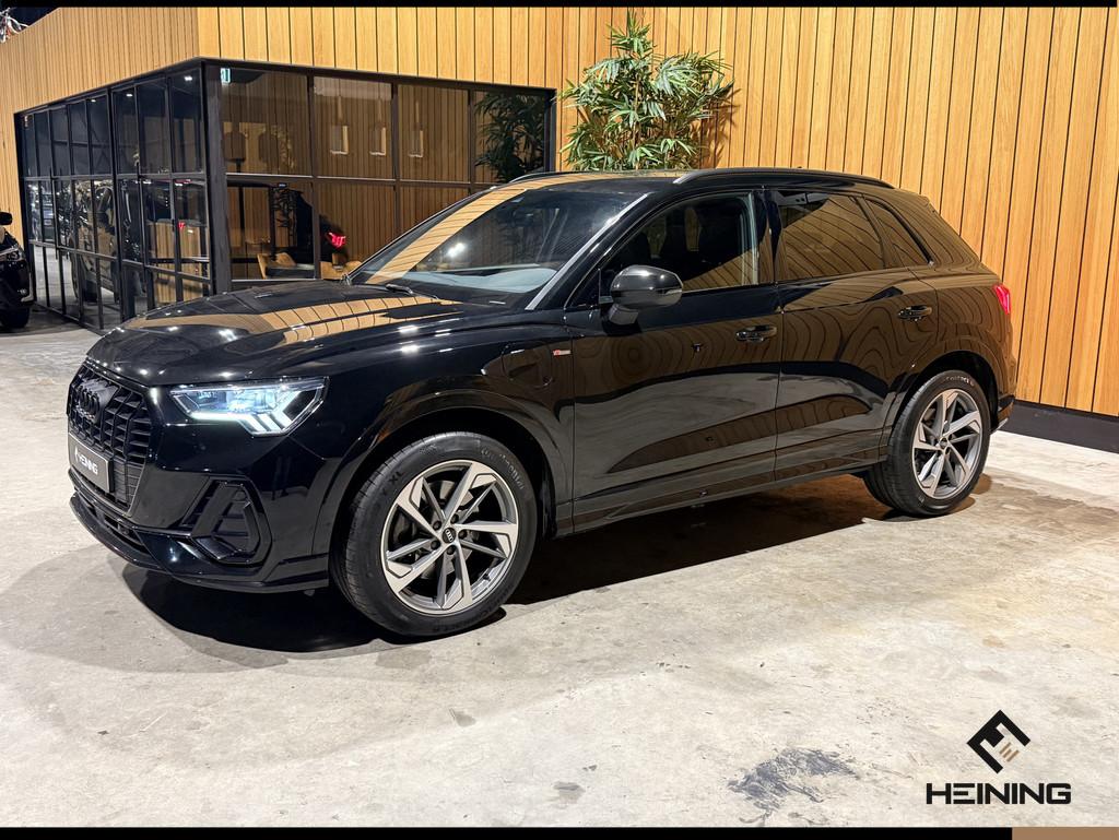 Audi Q3 45 TFSI e S edition Black edition. Trekhaak. Navi. 1, Gebruikt, Lichtsensor, Leder en Stof, Zwart