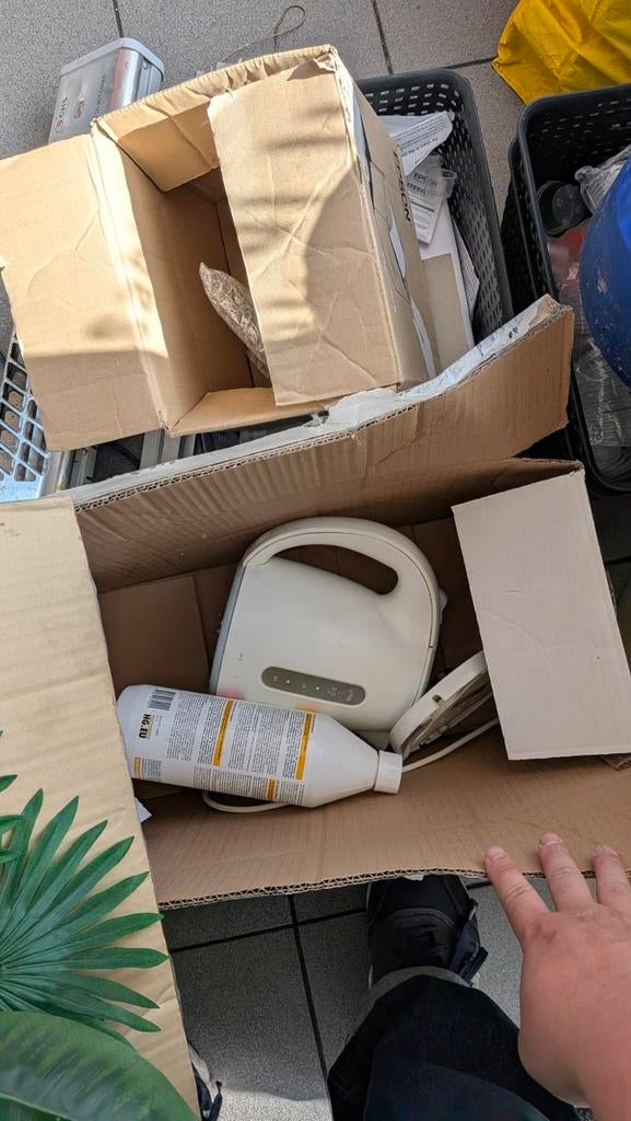 Bord, mes, pan en zeef, Ophalen