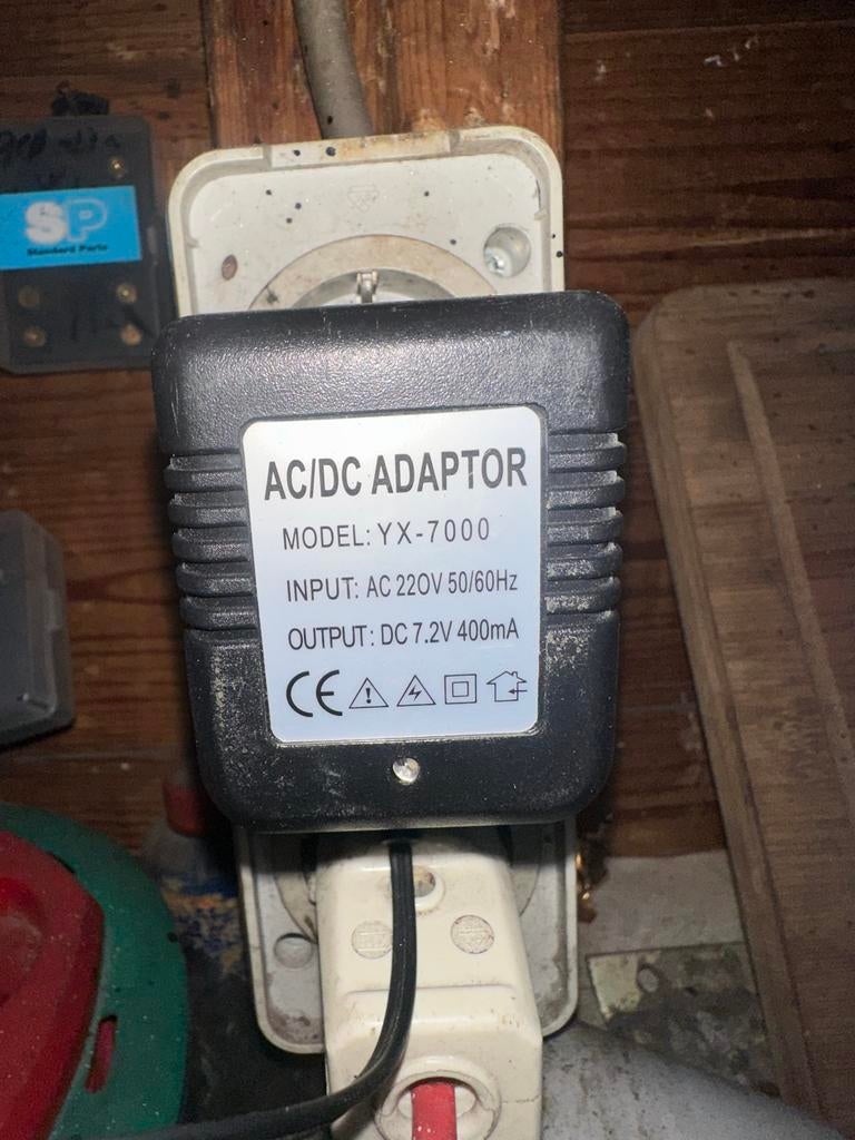 Afstand bestuurbare boot met lader en accu, Ophalen of Verzenden, Gebruikt, Groter dan 1:32, Overige merken