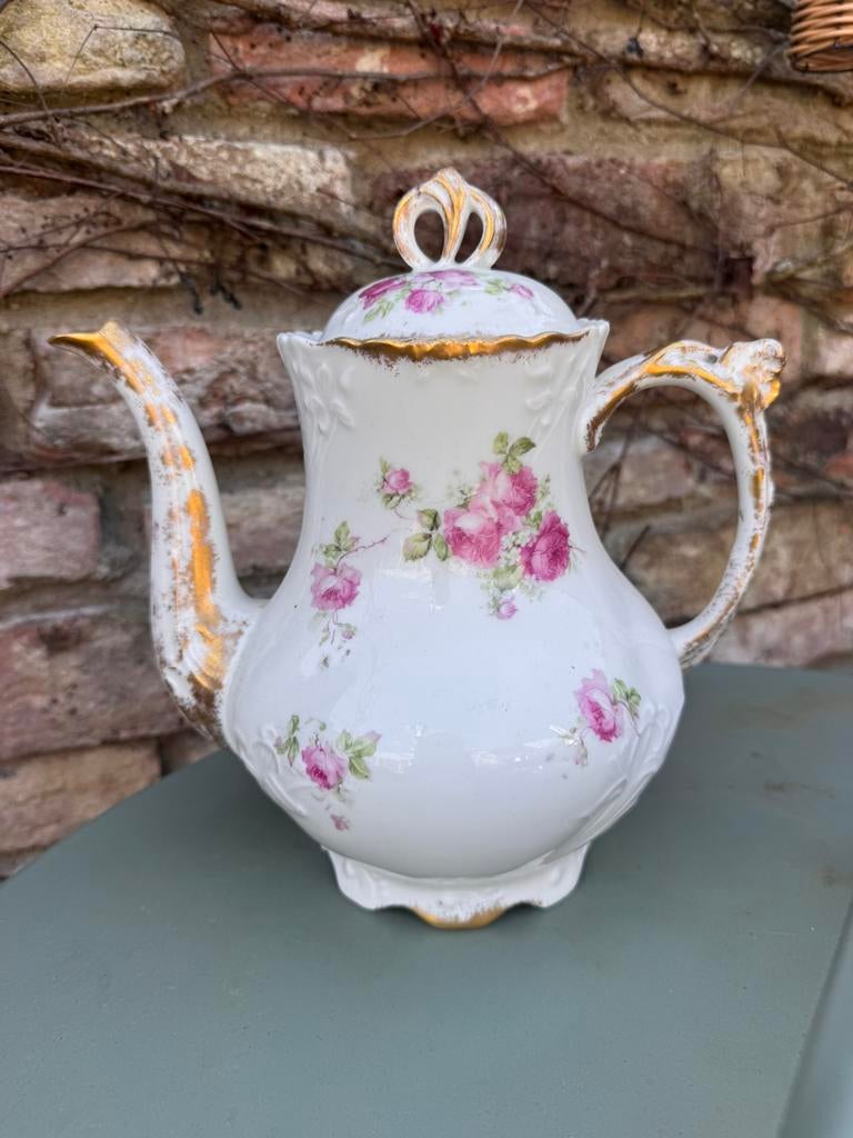 Limoges theepot met roosjes, Ophalen of Verzenden