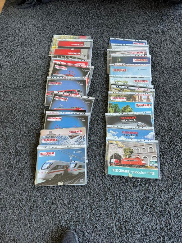 Complete collectie Fleischmann spoor N catalogi 1987/88-2012, Ophalen of Verzenden, Zo goed als nieuw, Gelijkstroom, Fleischmann