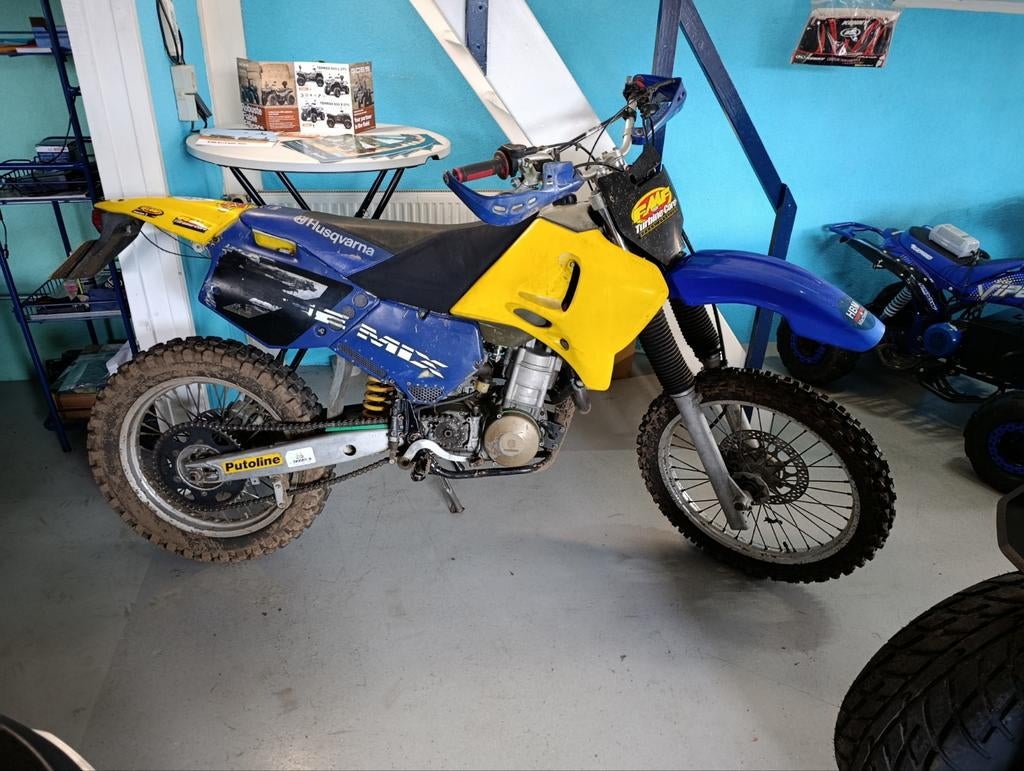 Husqvarna 600cc MET KENTEKEN