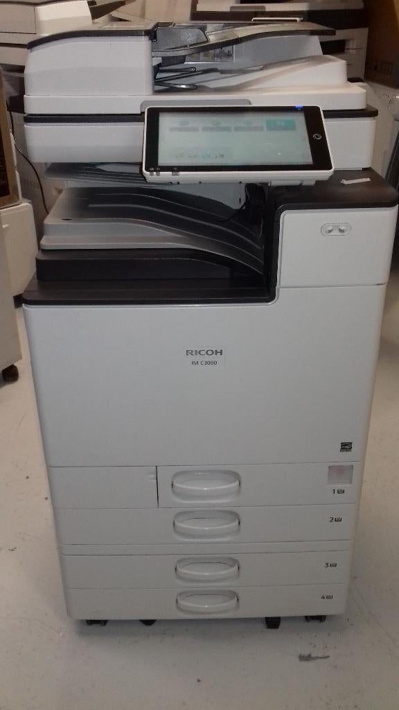COPIER/PRINTER/SCANNER KLEUR RICOH IMC3000 SHOWROOM MODEL, Computers en Software, Printers, Zo goed als nieuw, Printer, Laserprinter