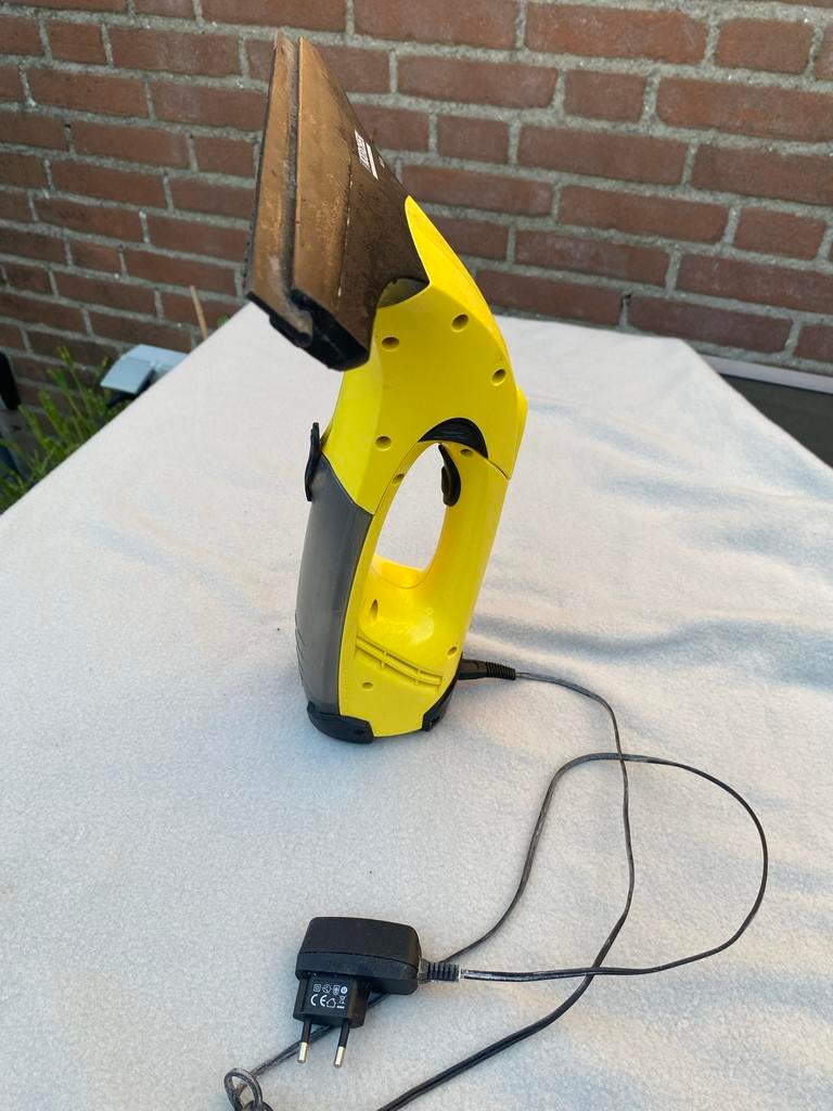 Kärcher WV 50 ruitenreiniger met oplader, Ophalen of Verzenden, Gebruikt