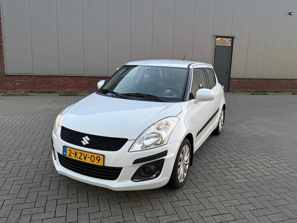 Suzuki Swift 1.2 Bandit EASSS UNIEKE KM 42,000 NAP Airco Wit, Voorwielaandrijving, Gebruikt, 4 cilinders, Stoelverwarming