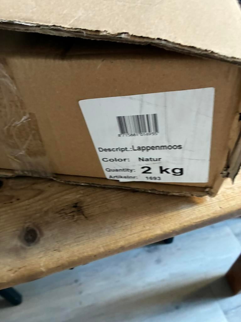 2 kg gedroogd plat mos, in dichte doos, Ophalen, Nieuw