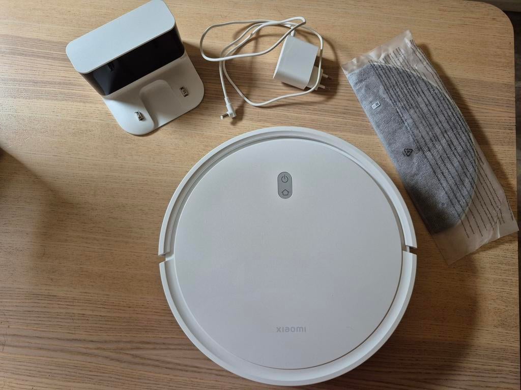 Xiaomi Robot Stofzuiger E12 - Wit, Ophalen of Verzenden, Zo goed als nieuw, Reservoir, Robotstofzuiger