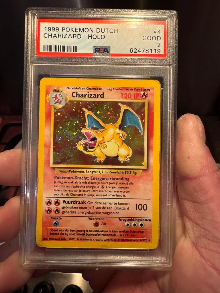 Charizard base set dutch psa 2, Hobby en Vrije tijd, Verzamelkaartspellen | Pokémon, Ophalen of Verzenden, Zo goed als nieuw