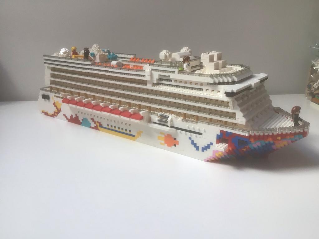 Micro Bouwstenen Cruiseschip - Kleurrijk & Gedetailleerd, Ophalen of Verzenden, Gebruikt
