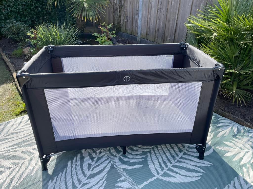 Campingbedje zgan, Ophalen, Zo goed als nieuw, Reisbedje